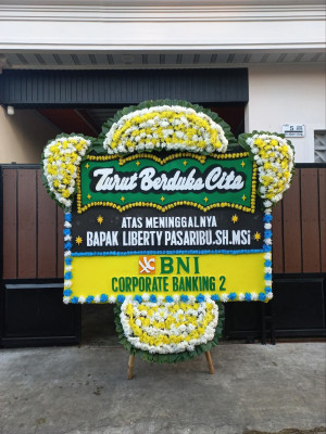 Papan Bunga Duka di Wano Barat